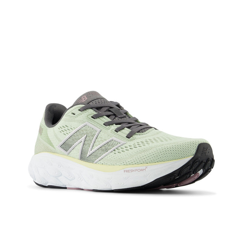 New Balance Women's 880 v14