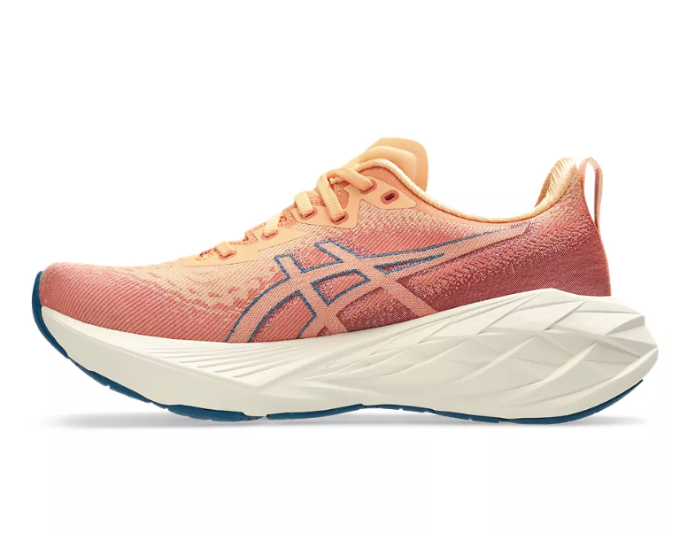 Asics Women's Novablast 4